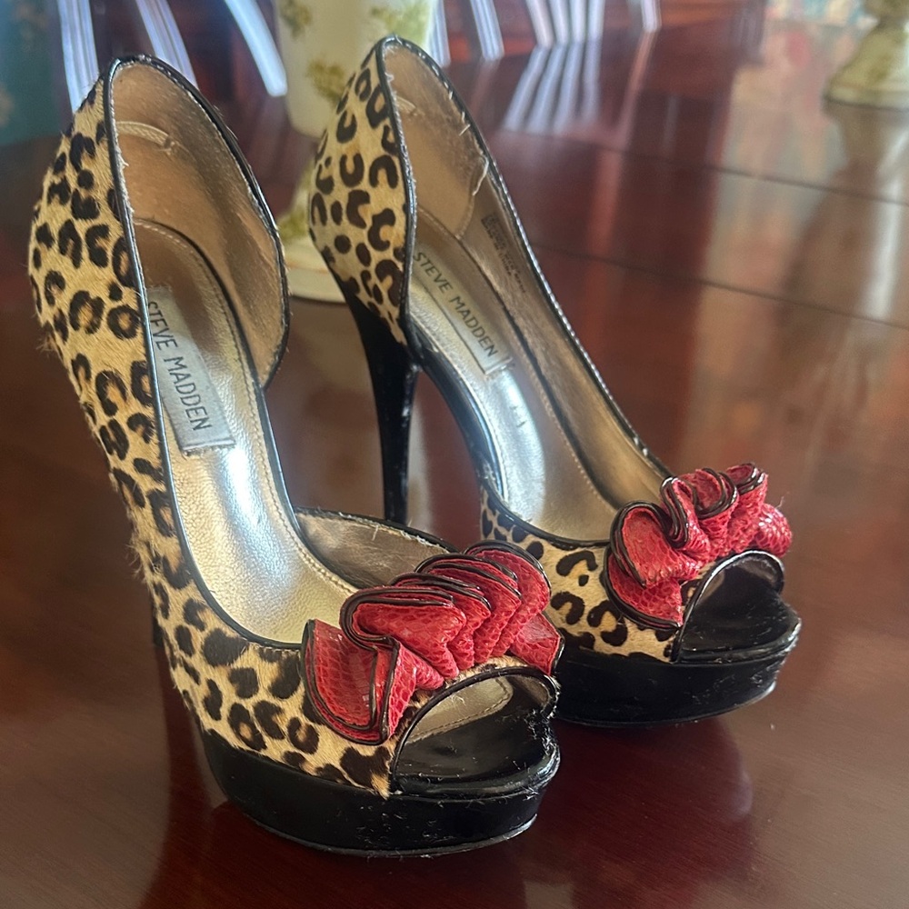 Steve Madden Crissyyl Animal Print Heels with Red Accent